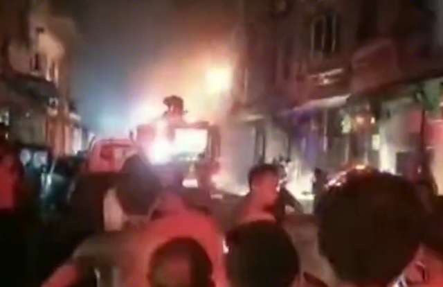 宁波一民房发生火灾为什么会致7人死？现场火焰喷涌照片曝光