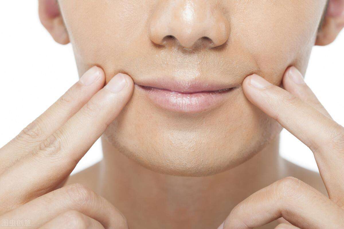 男性嘴唇红润是表示什么（一分钟读懂男人这5种唇色与健康的关系）