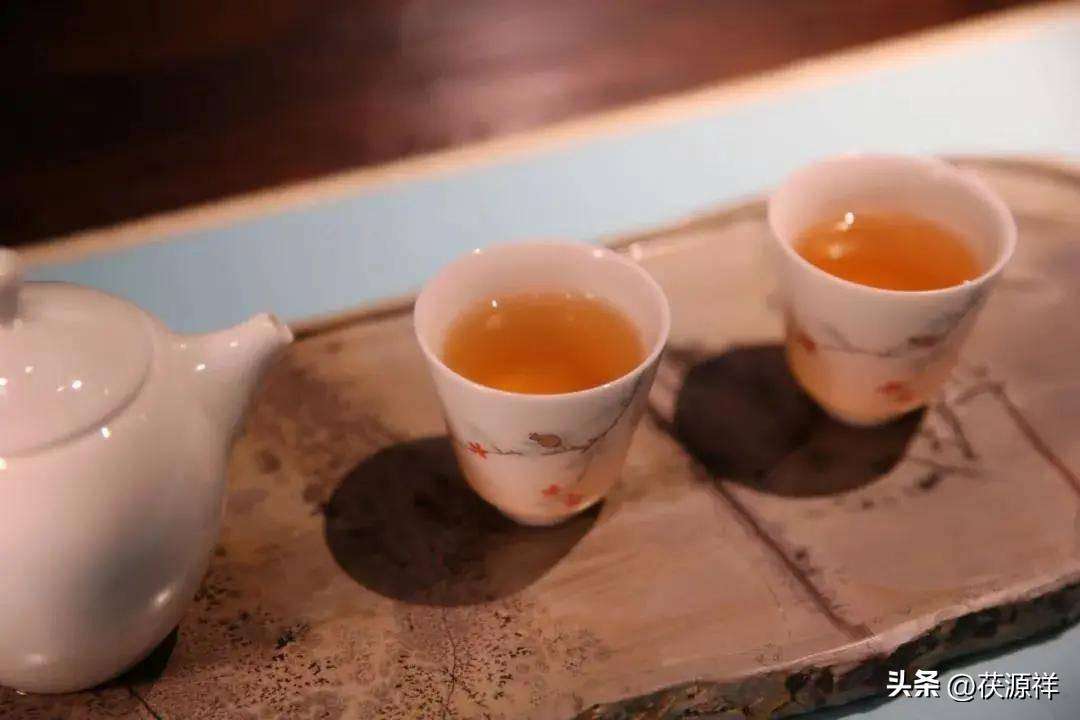 关于泡茶的水温讲究你了解吗（不同的茶叶分别应该用多少度的水冲泡）